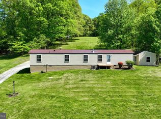 395 Saginaw Rd, Mount Wolf, PA 17347