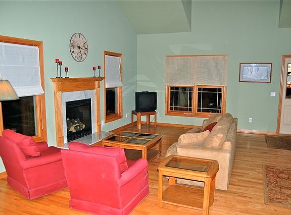 4th image of 11878 Lake Ln Ste A