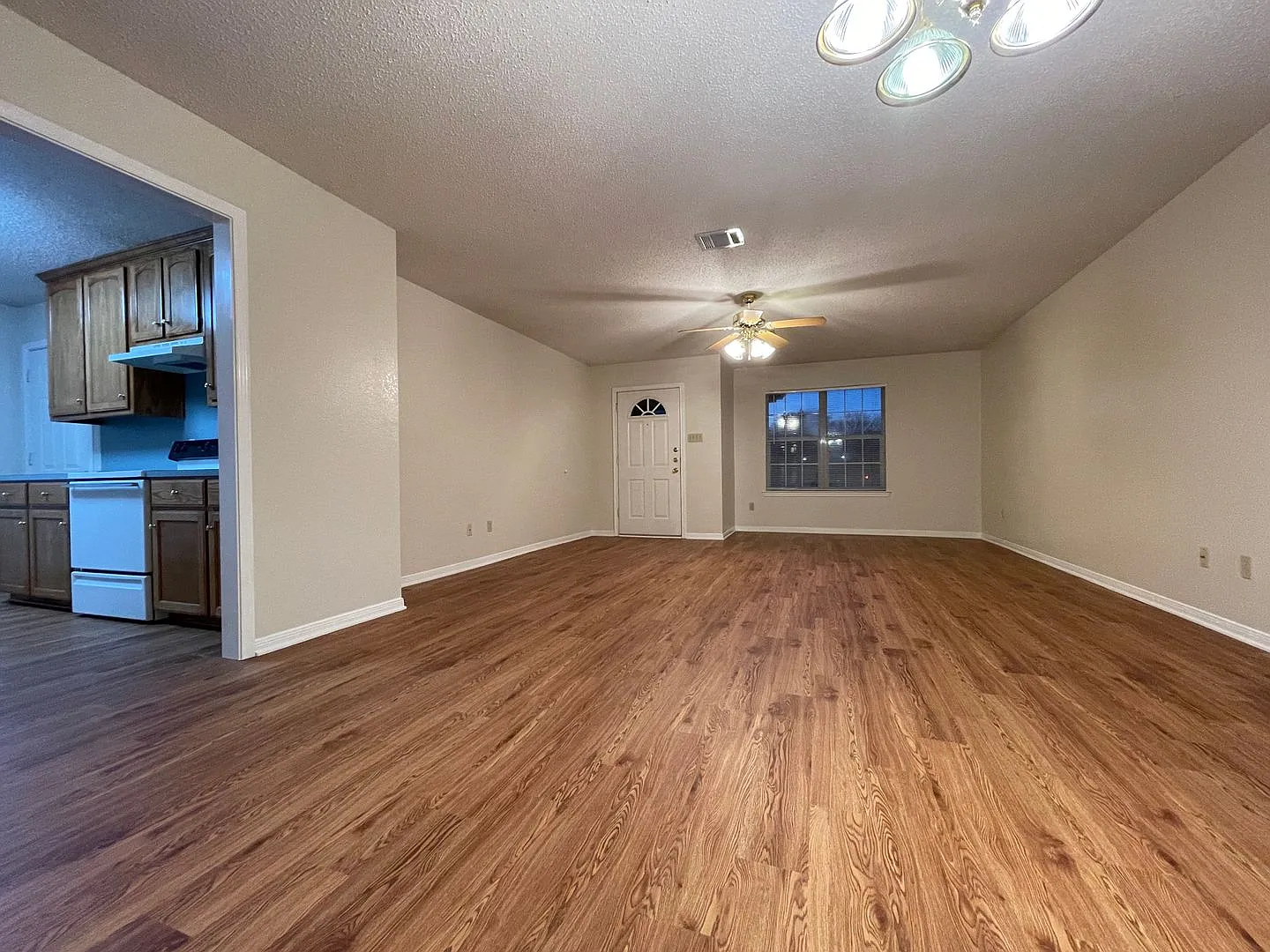 Duplex — Photo 3