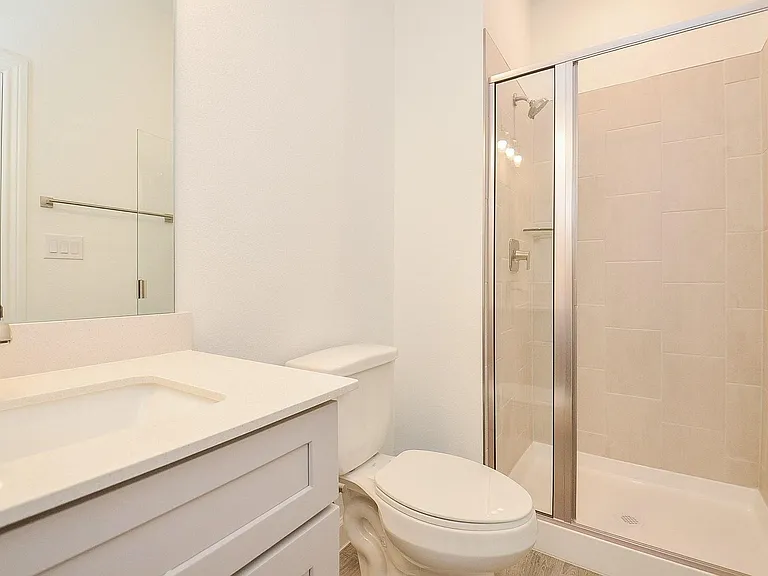 3811 Hermitage Dr — Photo 32