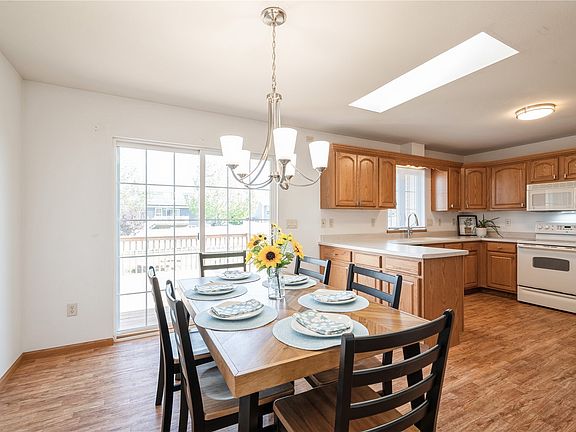 4th image of 2622 Navajo Ave SW