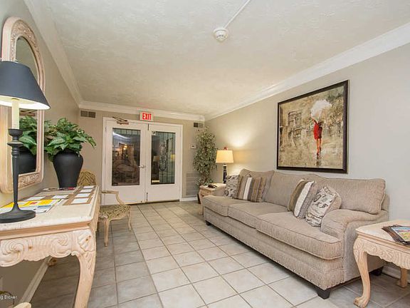 5th image of 4875 Sherburn Ln Unit 3F
