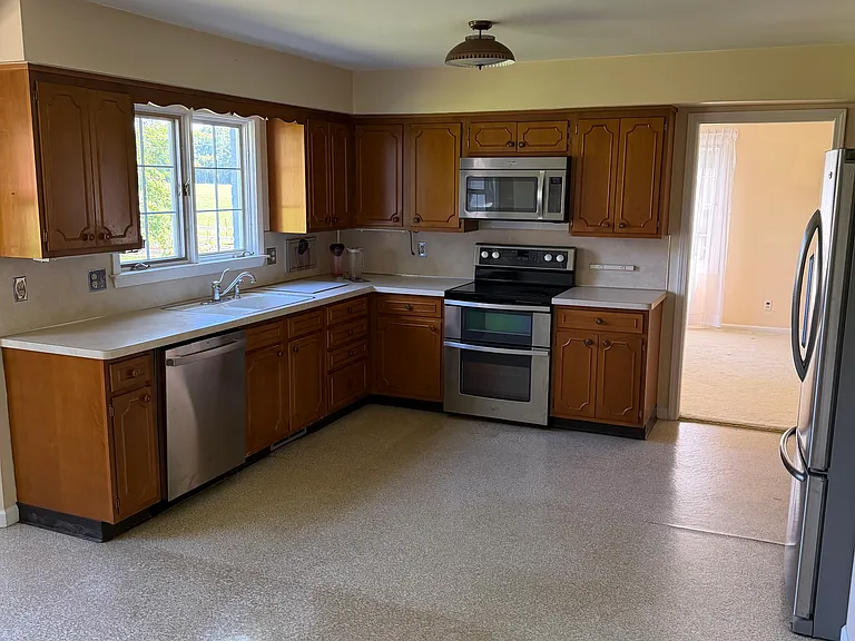 5255 Textile Rd — Photo 10