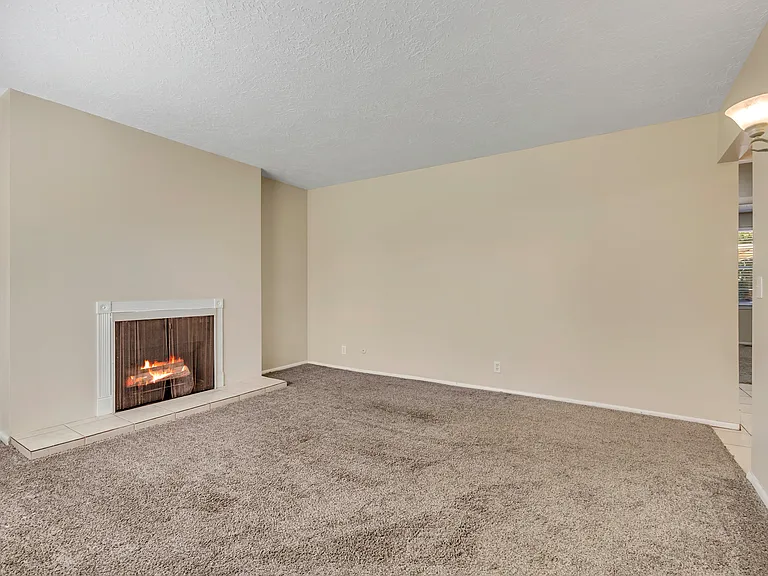 169 N 300 E #169 — Photo 3