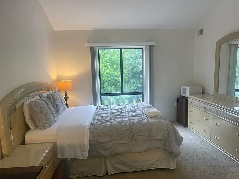 613 Center St — Photo 38