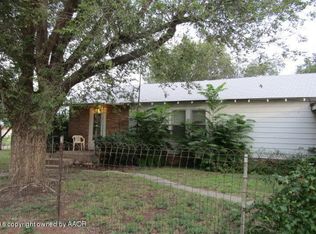 608 W Michigan St, Fritch, TX 79036