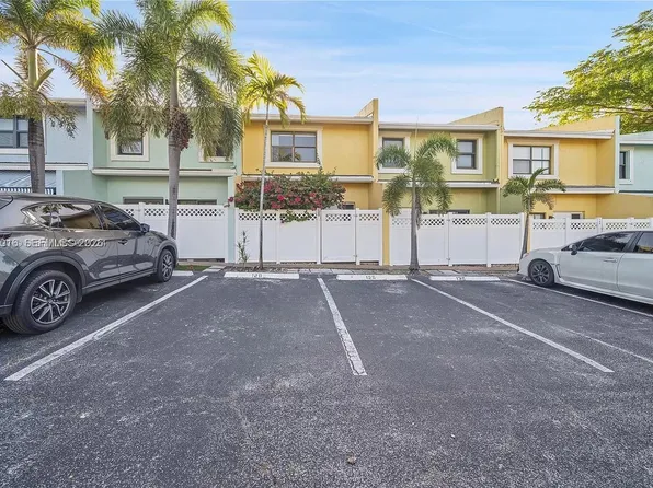 120 SE 12th Ave, Pompano Beach, FL 33060