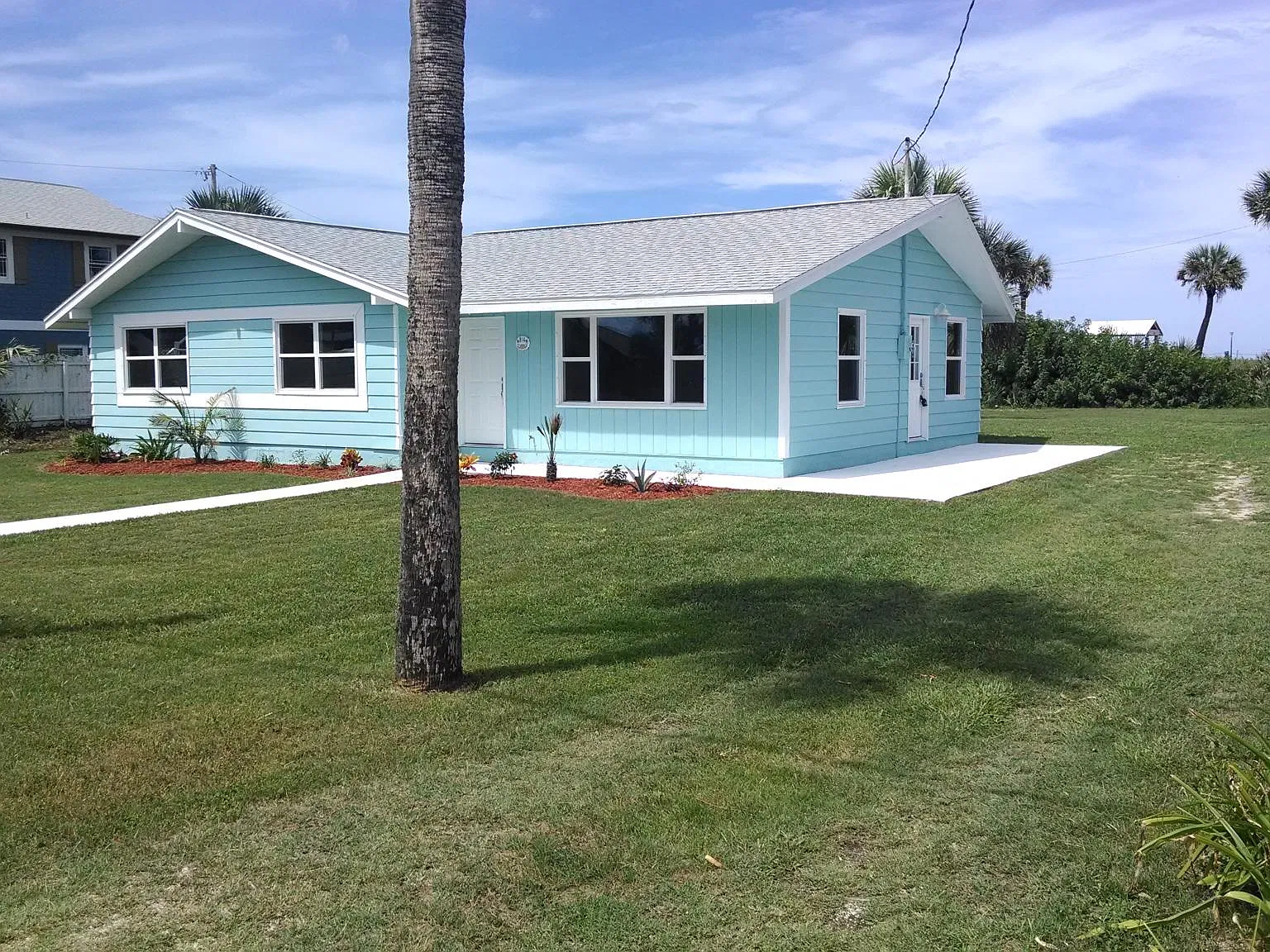 4 bed, 1338 sqft, $3,100 — Photo 2