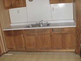 5th image of 1683 Elias St