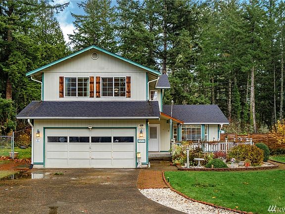 Large two car garage and plenty of parking spaces in the long drive way.