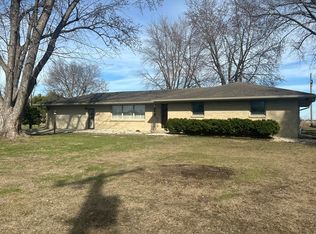 2408 16th Ave, Sterling, IL 61081