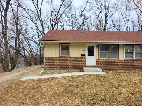 616 Pioneer Rd, Des Moines, IA 50315