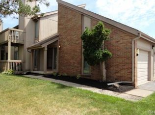 5476 Carol Run S #1, West Bloomfield, MI 48322