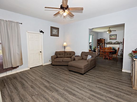 4th image of 405 N Clay Street