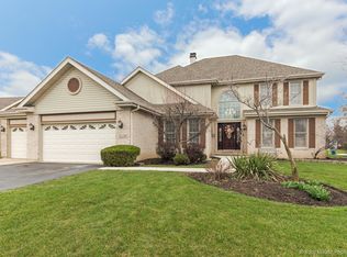 1330 Saddlebrook Rd, Bartlett, IL 60103