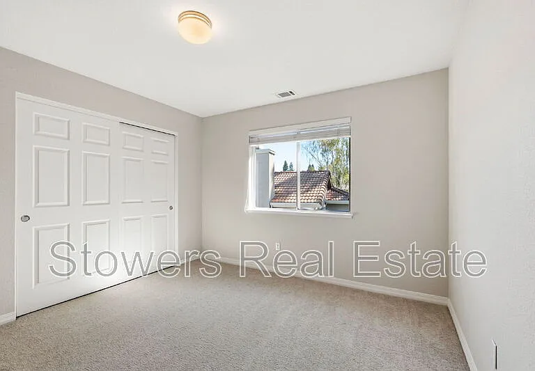 23 Westbourne Ct — Photo 36