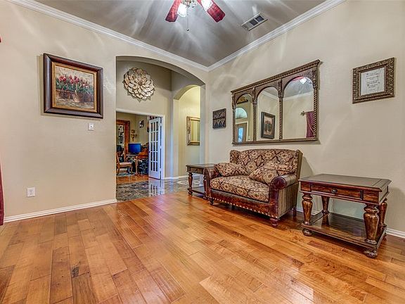 5th image of 2416 Chasepark Dr