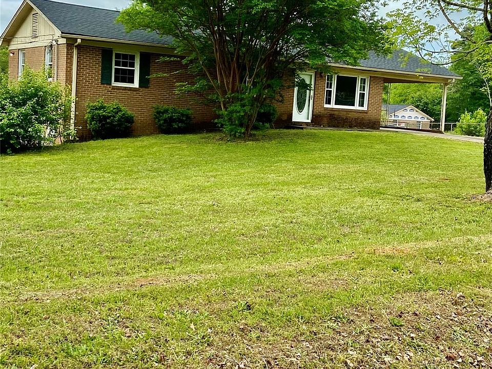 1st image of 104 Dyer Dr