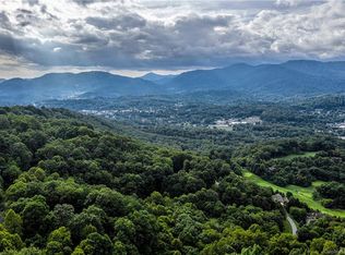529 Rocky Knob Rd, Waynesville, NC 28786