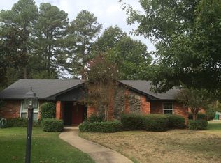 32 Park Ln, Texarkana, TX 75503