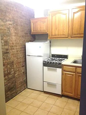 Rented by Guidance Realty Corp. | media 21