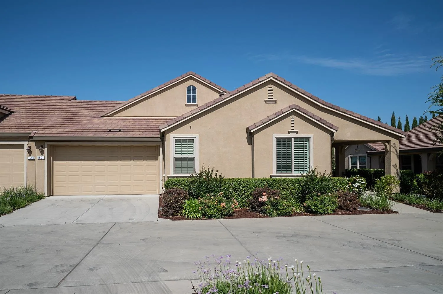 1601 Marseille Ln photo 1