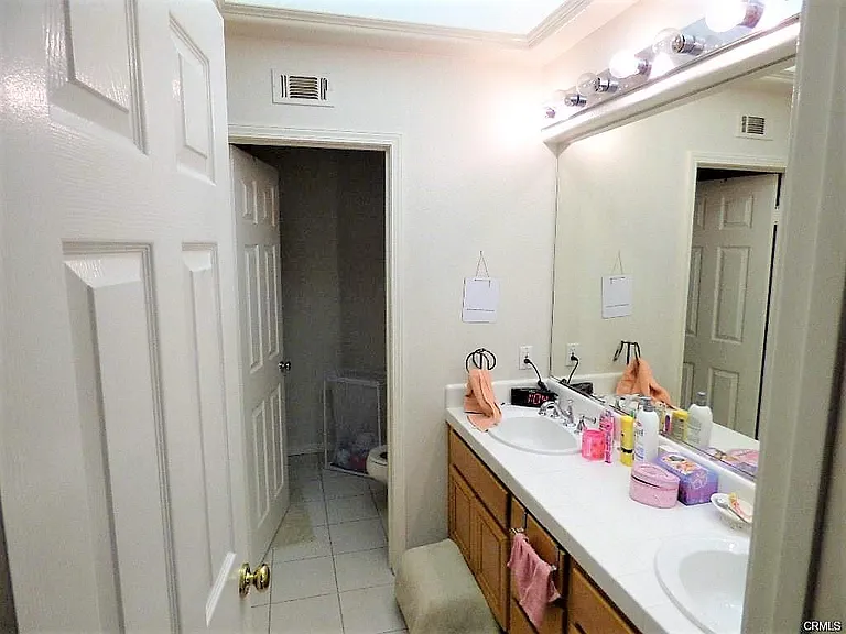 25565 Pacific Hills Dr — Photo 16