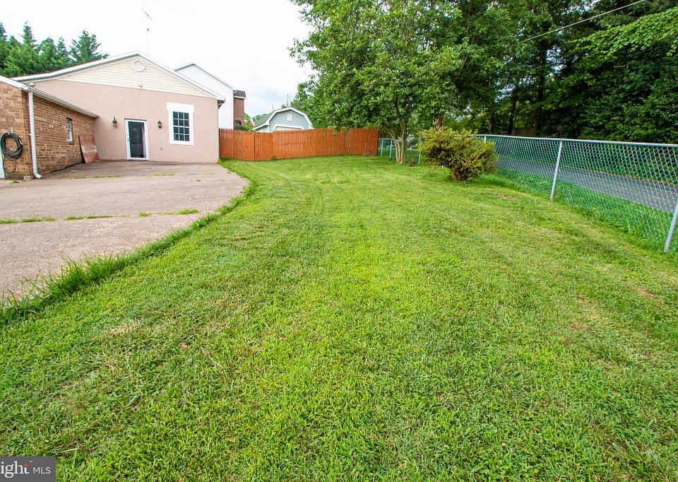 1st image of 3407 Ayers Dr