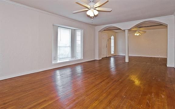 4th image of 400 Mount Auburn Ave