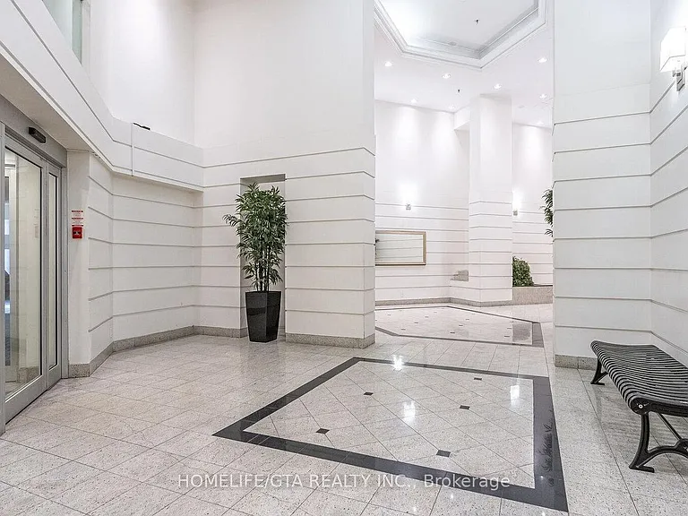 717 Bay St #707 — Photo 5