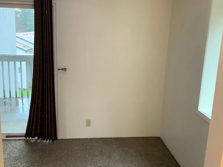 2145 Hawkins Ln — Photo 12