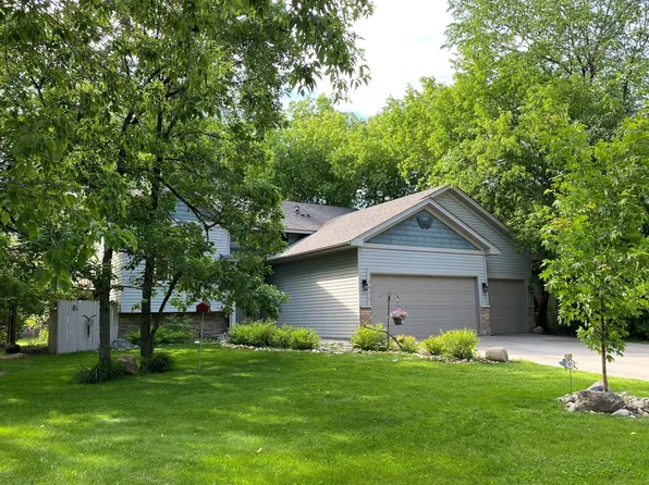 3411 Rum River Dr, Anoka, MN 55303