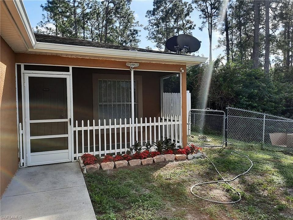 1st image of 2427 Lola Ave
