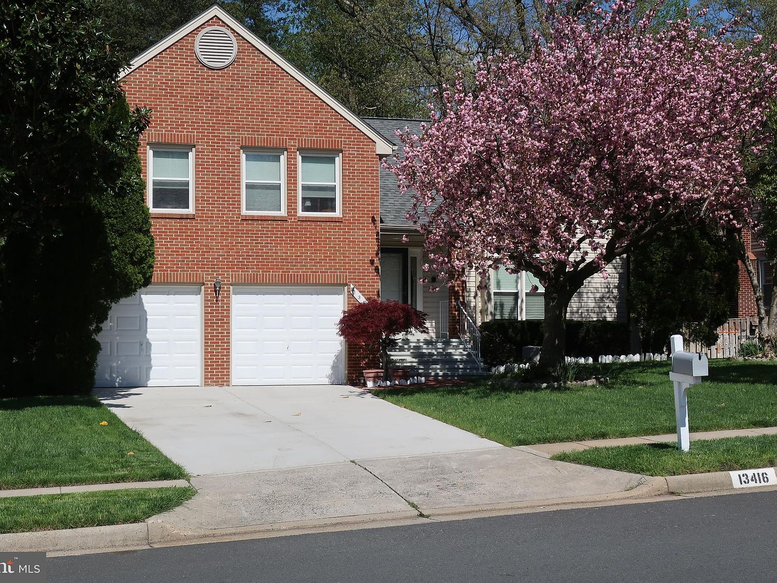 13416 Cavalier Woods Dr, Clifton, VA 20124 Zillow