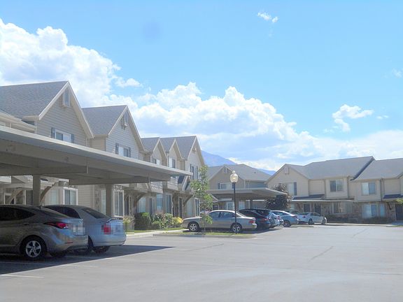 5th image of 748 N Black Horse Dr