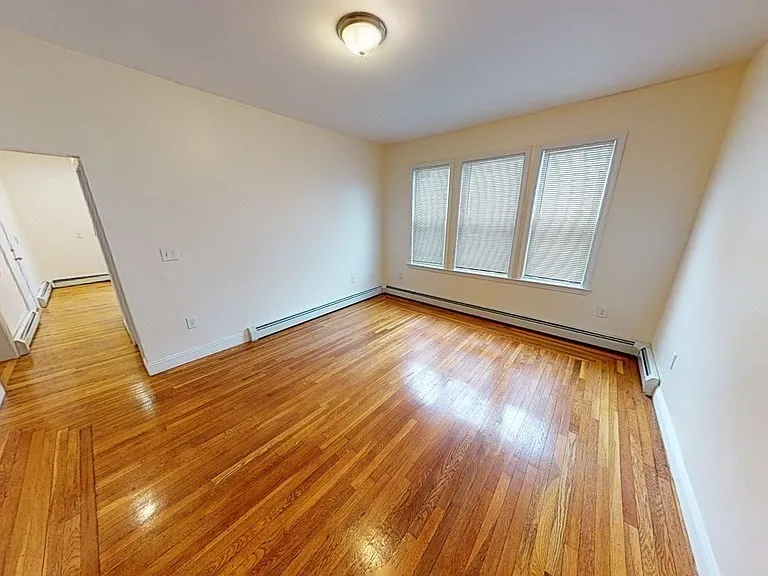 55 Hazelton St #2 — Photo 16