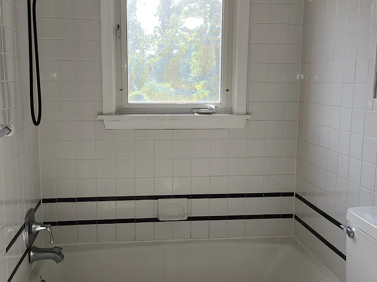 Hall Bath - 1
