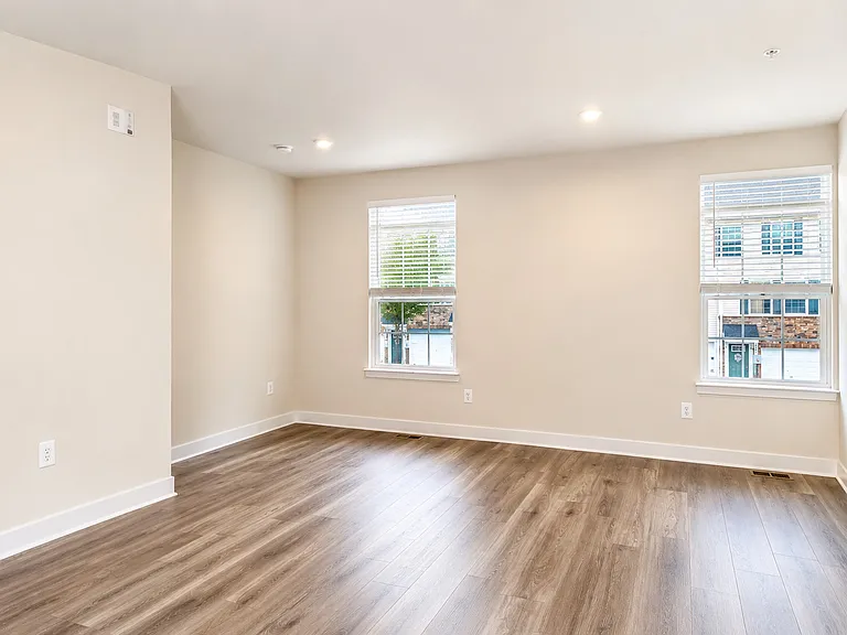 340 Paca Gardens Ln — Photo 27