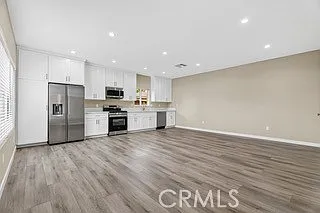 2 bed, 1175 sqft, $3,700 — Photo 2
