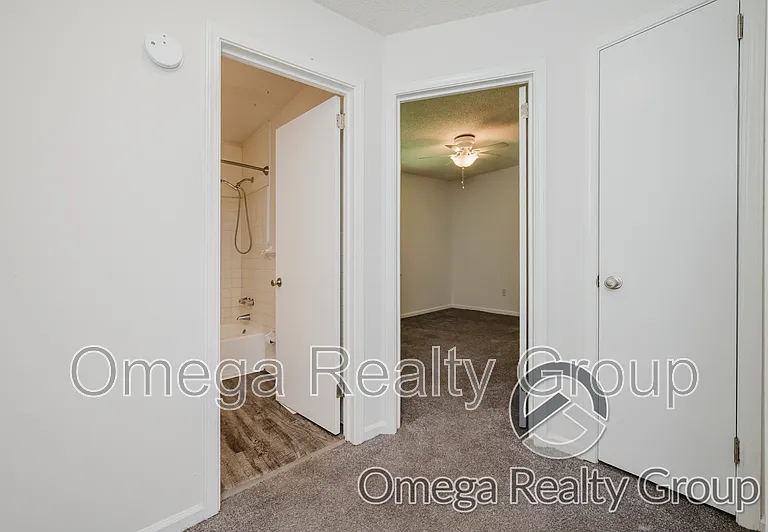 31 Indianwood Dr — Photo 17