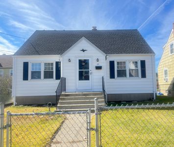 25 Fleet Street, Bridgeport, CT, 06606