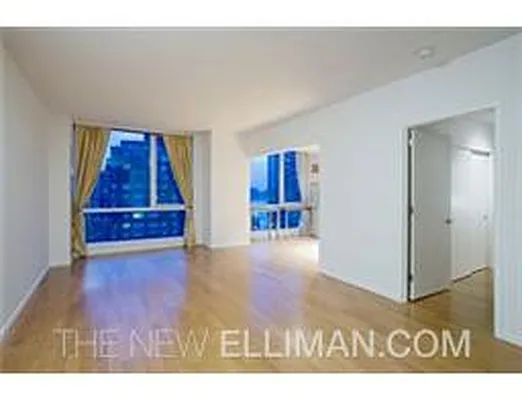 Rented by Douglas Elliman | media 38
