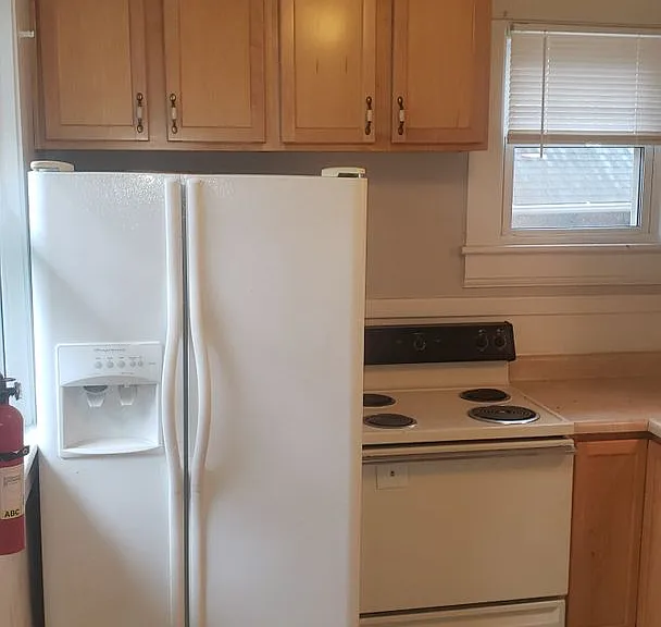 707 W Roanoke Park Dr #B — Photo 2