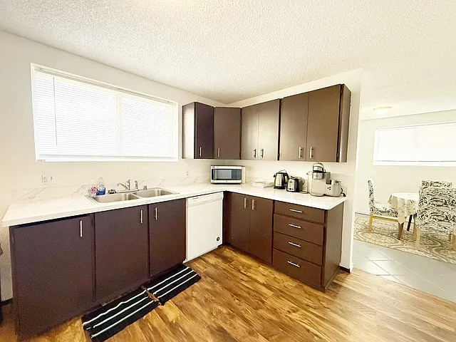 1594 Naval Ave #A — Photo 4