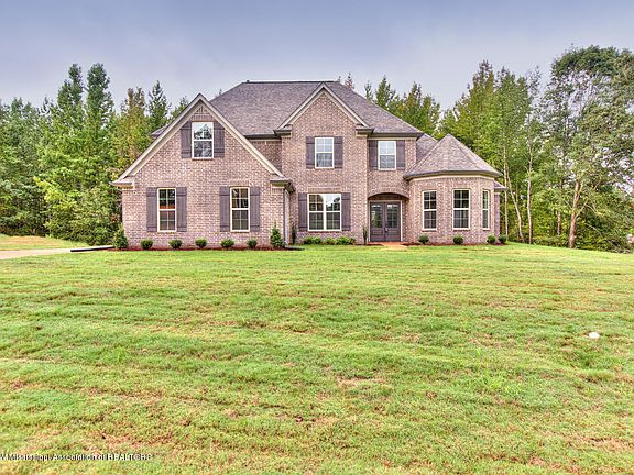 3rd image of 1825 Shady Wind Dr