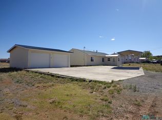 24 Air Lock Rd, Las Vegas, NM 87701