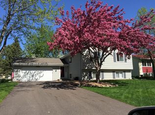 4329 Bramblewood Ave, Vadnais Heights, MN 55127