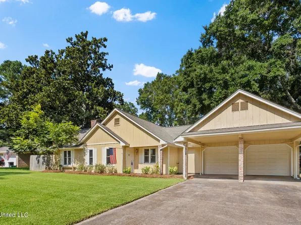 209 Maplewood Dr, Madison, MS 39110