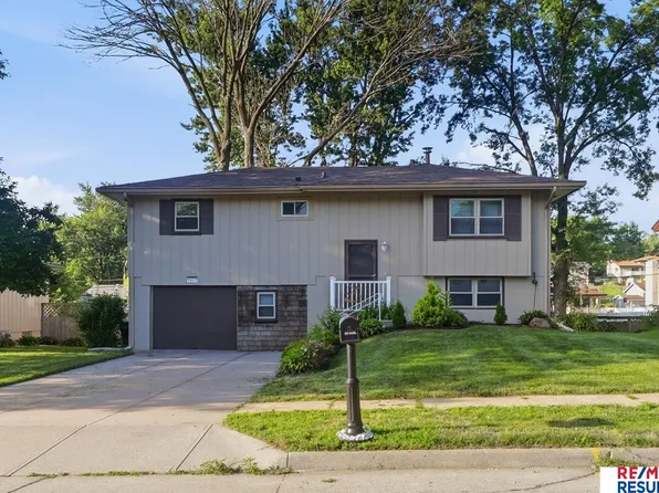 9417 Miami St, Omaha, NE 68134
