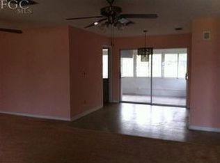 2627 SE 16th Pl, Cape Coral, FL 33904